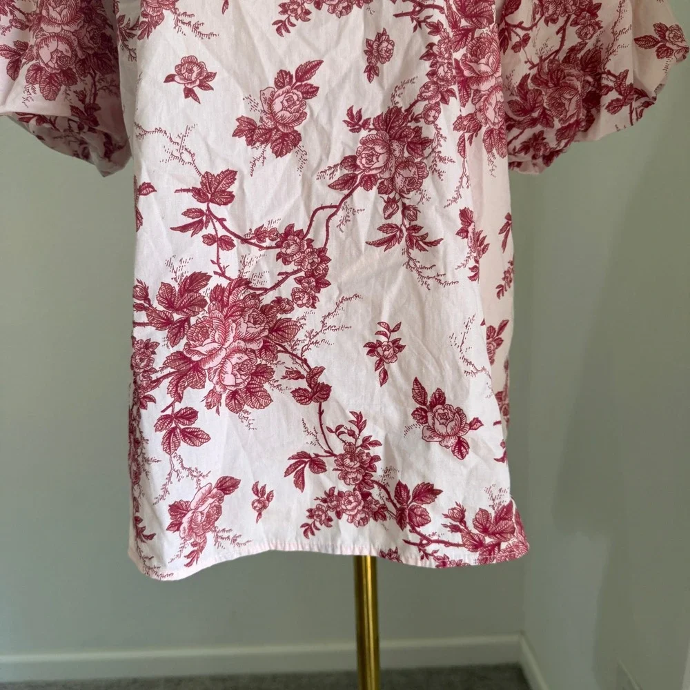 Banana Republic Pink Floral Toile Poplin Blouse Small Cottage Coquette Regency